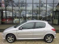 Occasion Peugeot 206 75 PK (55 kW) 2009 Grijs (metallic) Hatchback