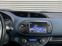 tweedehands Toyota Yaris 1.5 Hybride Bi-Tone Plus Automaat Camera ECC Cruis
