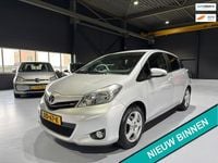 Occasion Toyota Yaris 99 PK (72 kW) 2013 Grijs Hatchback