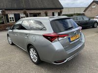 tweedehands Toyota Auris Touring Sports 1.8 Hybrid Dynamic xenon /clima/nav