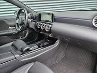 tweedehands Mercedes A250 e Progressive Plug In Hybrid 218pk Dealer O.H PHEV | MBUX Widescreen Navi | Apple Carplay | Sportstoelen Verwarmd | 18"L.M | Sfeerverlichting |