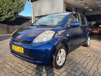 Occasion Daihatsu Sirion 87 PK (63 kW) 2006 Blauw Hatchback