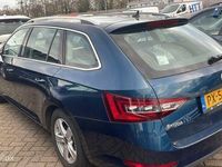 tweedehands Skoda Superb Combi 1.4 TSI Automaat Navi PDC Flippers 17"LMV