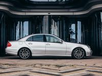 tweedehands Mercedes E63 AMG 6.2 Full options Youngtimer Distronic