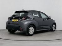 Occasion Toyota Yaris Hybrid Active 116 PK (85 kW) 2022 Grijs Hatchback