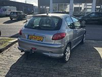 Occasion Peugeot 206 109 PK (80 kW) 2001