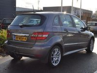 tweedehands Mercedes B180 BUSINESSCLASS/LEDEREN BEKLEDING/CLIMA AIRCO/TREKHA