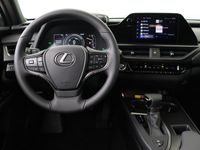 tweedehands Lexus UX 250h Preference Line | Safety System | 18" Velgen | Apple Carplay & Android Auto |