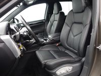 tweedehands Porsche Cayenne 3.0 S E-Hybrid- Memory Seats, Bose Audio, Leder Interieur Afwerking, Trekhaak, Park Assist