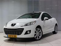 tweedehands Peugeot 207 CC 1.6 VTi Griffe