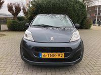 tweedehands Peugeot 107 1.0 Access Accent, AIRCO, Isofix, Stuurbekrachtigi