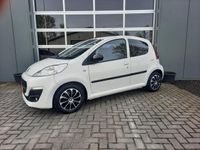 tweedehands Peugeot 107 1.0 Active sport zeer mooi inc garantie