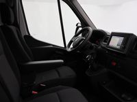 tweedehands Renault Master 2.3 dCi 135 PK L1H1 WORK EDITION + CAMERA / TREKHAAK / NAVIG