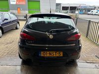 tweedehands Alfa Romeo 147 2.0 T.Spark LEER / VOOR ONDERDELEN!