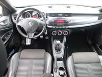 tweedehands Alfa Romeo Giulietta 1.4 Turbo MultiAir 170pk Distinctive + Squadra Tun