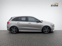 tweedehands Mercedes B180 Business Solution AMG Trekhaak Uitklapbaar Dodehoek Detectie Navigatie Camera Apple Carplay/Android Auto Stoelverwarming Rijklaarprijs!