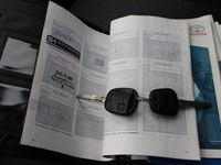 tweedehands Toyota Yaris 1.0 VVT-i S-Line Elektrische ramen Radio cd spele