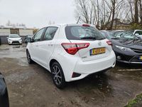 tweedehands Toyota Yaris 1.5 VVT-i Design Navi Cam LM15" 1e eig