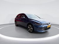 Occasion VW Golf VIII Edition 204 PK (150 kW) 2025 Blauw (metallic) Hatchback