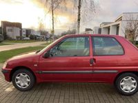 tweedehands Peugeot 106 1.1 XTX zéér lage NAP km stand!