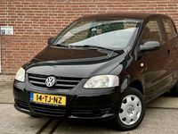 Occasion VW Fox Trendline 75 PK (55 kW) 2006 Zwart, metallic lak Hatchback