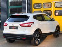 tweedehands Nissan Qashqai 1.2 N-Connecta Panoramadak/Keyless/Stoelverwarming