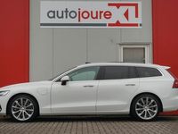 tweedehands Volvo V60 2.0 T8 Twin Engine AWD Momentum Pro | HUD | ACC | Panoramadak | Harman/Kardon | Leder | Origineel NL |