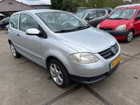 Occasion VW Fox Trendline 75 PK (55 kW) 2006 Grijs Hatchback
