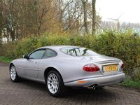 Occasion Jaguar XKR 364 PK (267 kW) 2001 Grijs, metallic lak Coupé