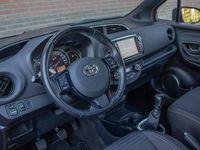 tweedehands Toyota Yaris 1.3 VVT-i Orange Sport 5-deurs Airco Camera Crui