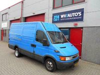 tweedehands Iveco Daily 35 C 13V 330 H2 dubbellucht 3 zits
