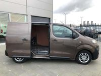 tweedehands Peugeot Expert 226C 1.6 BlueHDI 95 Premium Compact