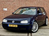 Occasion VW Golf IV 105 PK (77 kW) 2002 Blauw, metallic lak Hatchback