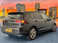 tweedehands VW Golf VIII 1.5 eTSI R-Line Business IQ Drive Stuurverw.