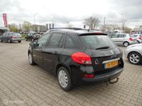 tweedehands Renault Clio Estate 1.5 dCi Night & Day Airco Ell Pak Km N.a.p