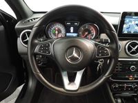 tweedehands Mercedes GLA180 Aut7 AMG-Line (LEDxenonnavileerclimapdc)