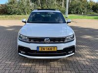 tweedehands VW Tiguan 1.5 TSI ACT Highline Business R | R-Line | Automaat | Navi | Clima | Cruise | Panodak | Trekhaak | Stoelverw. | LM velgen 19" | 1e eigenaar + dealer onderhouden!