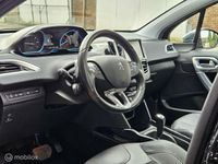 tweedehands Peugeot 2008 1.2 PureTech Allure | Automaat | Half leder