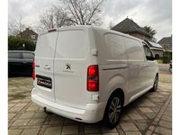 tweedehands Peugeot Expert 2.0BlueHDI 180pk L2H1 LEDER CRUISE NAVI XENON TREKHAAK 3ZITS