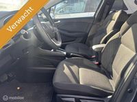 Occasion Renault Clio V Intens 140 PK (102 kW) 2021 Grijs (metallic) Hatchback