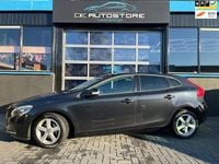 Occasion Volvo V40 Kinetic 114 PK (83 kW) 2013 Zwart (metallic) Hatchback