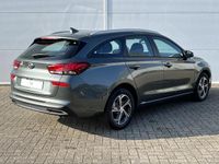 tweedehands Hyundai i30 Wagon 1.0 T-GDi MHEV Comfort Smart / Navigatie / Cruise Control / Achteruitrijcamera / Climate Control / DAB / Draadloze Telefoonlader /