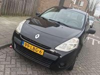 Occasion Renault Clio II 75 PK (55 kW) 2010 Zwart Hatchback