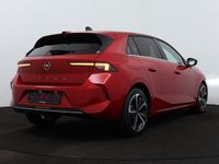 tweedehands Opel Astra 1.2 Elegance 17 inch LM velgen Navigatie Camera LED Parkeersensoren voor + Achter AGR-Bestuurdersstoel Climate Control