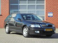 tweedehands Skoda Octavia Combi 1.6 Ambiente, Airco, Cruise control, Trekhaa