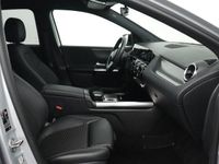 tweedehands Mercedes B180 Launch Edition Widescreen Night pakket 18"velgen