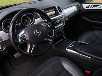 tweedehands Mercedes 250 M-KLASSEBlueTEC Sport Aut. | Grijs kenteken | Xenon | Sportpakket Int. | Trekhaak | Alcantara | Schuifdak |
