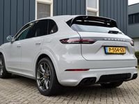 tweedehands Porsche Cayenne 3.0 E-Hybrid Rijklaarprijs-Garantie Panorama dak Leder Sport interieur Lucht vering Trekhaak