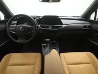tweedehands Lexus UX 250h Preference Line *Demo* | Apple Carplay / Android Auto |