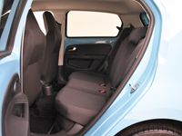 tweedehands VW e-up! 83pk Cruise control | Camera achter | Stoelverwarming | privacy glass | Led dagrijverlichting | Parkeersensoren achter | DAB rad